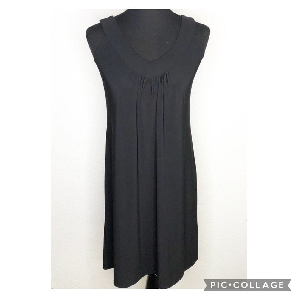 Ellen Parker black sleeveless dress size Medium‎